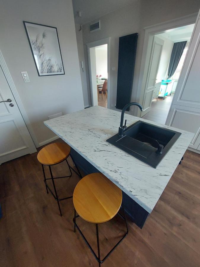 Apartament Róg Bohaterów Warszawy Mrągowo Exterior foto