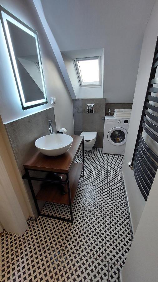 Apartament Róg Bohaterów Warszawy Mrągowo Exterior foto