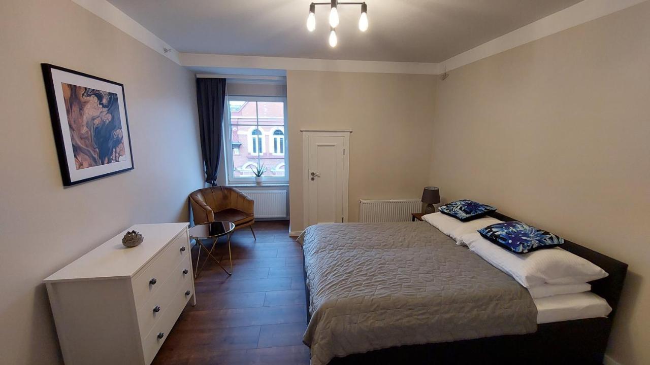 Apartament Róg Bohaterów Warszawy Mrągowo Exterior foto