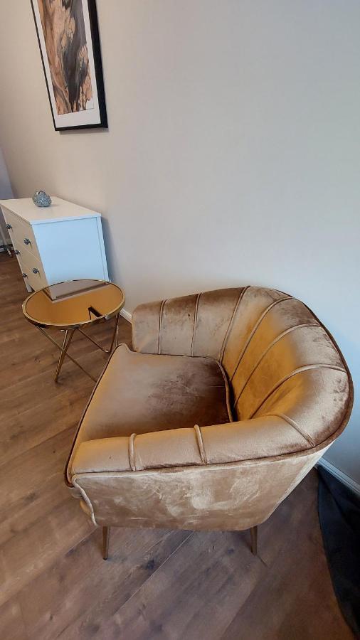 Apartament Róg Bohaterów Warszawy Mrągowo Exterior foto